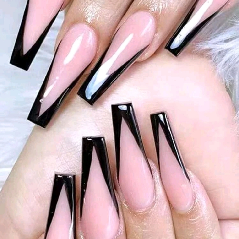 Black Tip Press on Nails